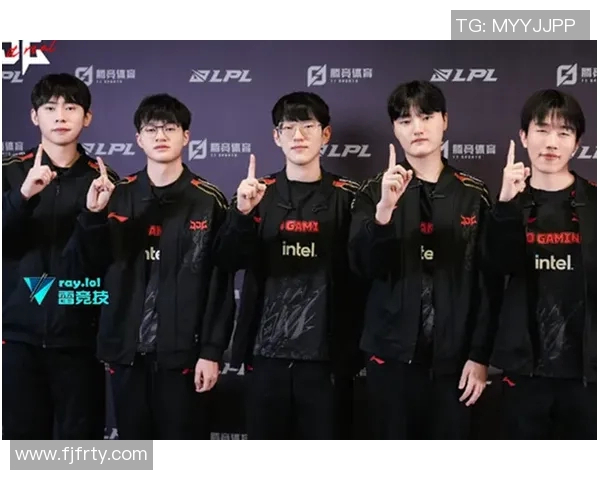 赛后分析:FPX与JDG对决中的战术灵活性与应变能力探讨